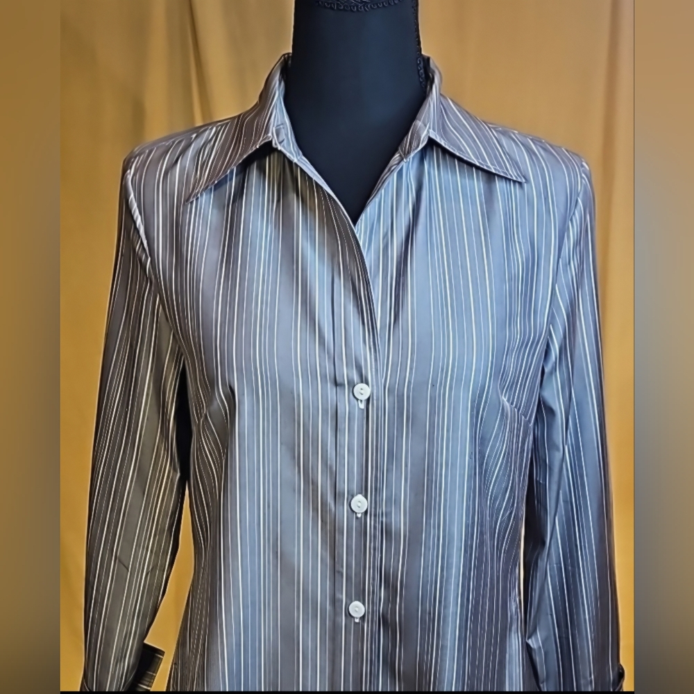 VTG Tracy M. 100% Silk Gray Button Blouse With White Pinstripes 3/4 Inch Sleeves - Picture 2 of 8